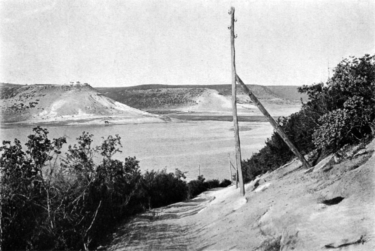 Road on the eastern slope of Georgievsky Ravine