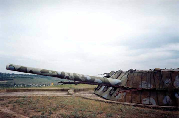 Modern view of the 3-guns turret